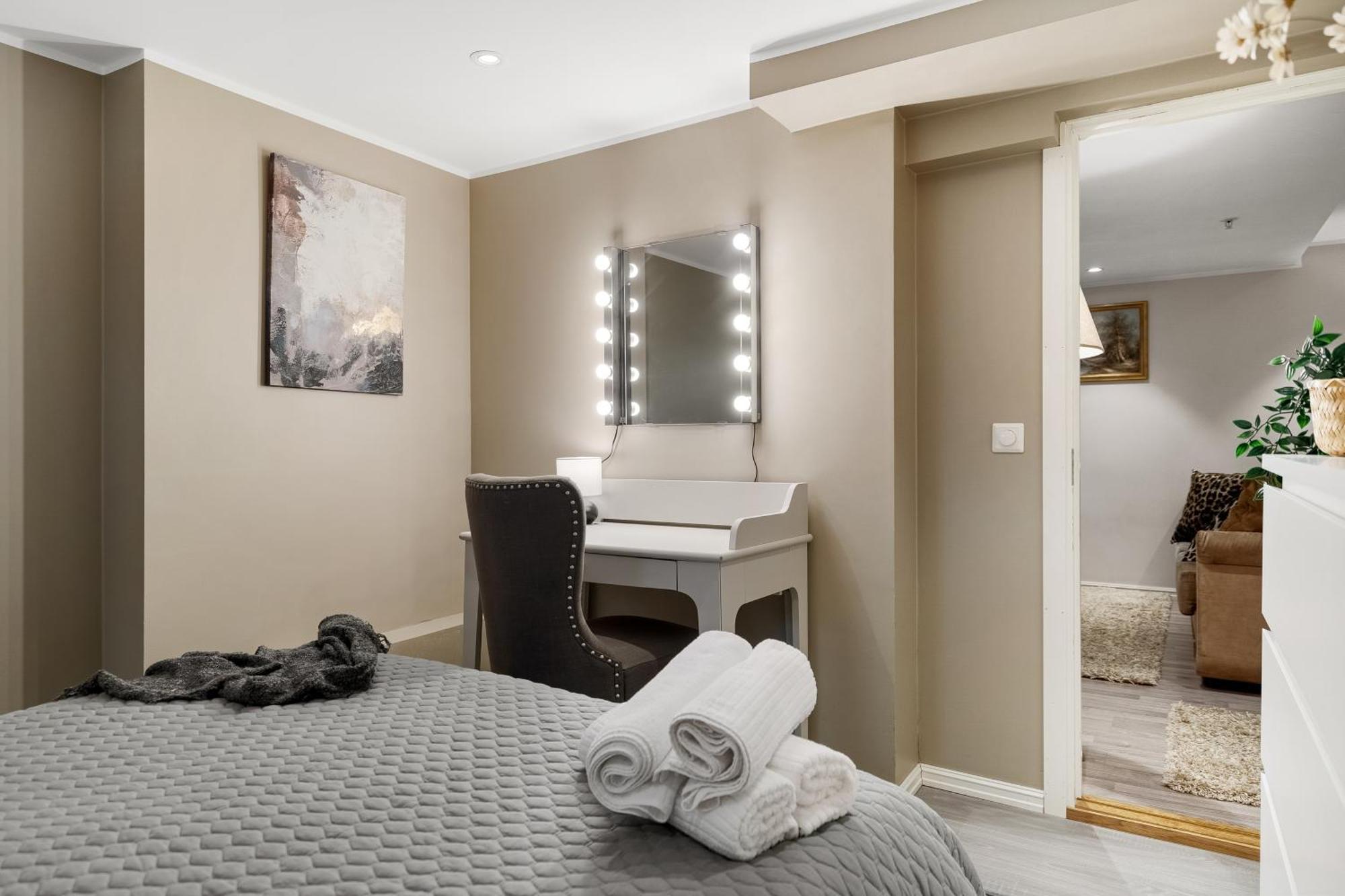 Solsiden Modern Stay: King Beds, Private Entry Тронхейм Екстериор снимка