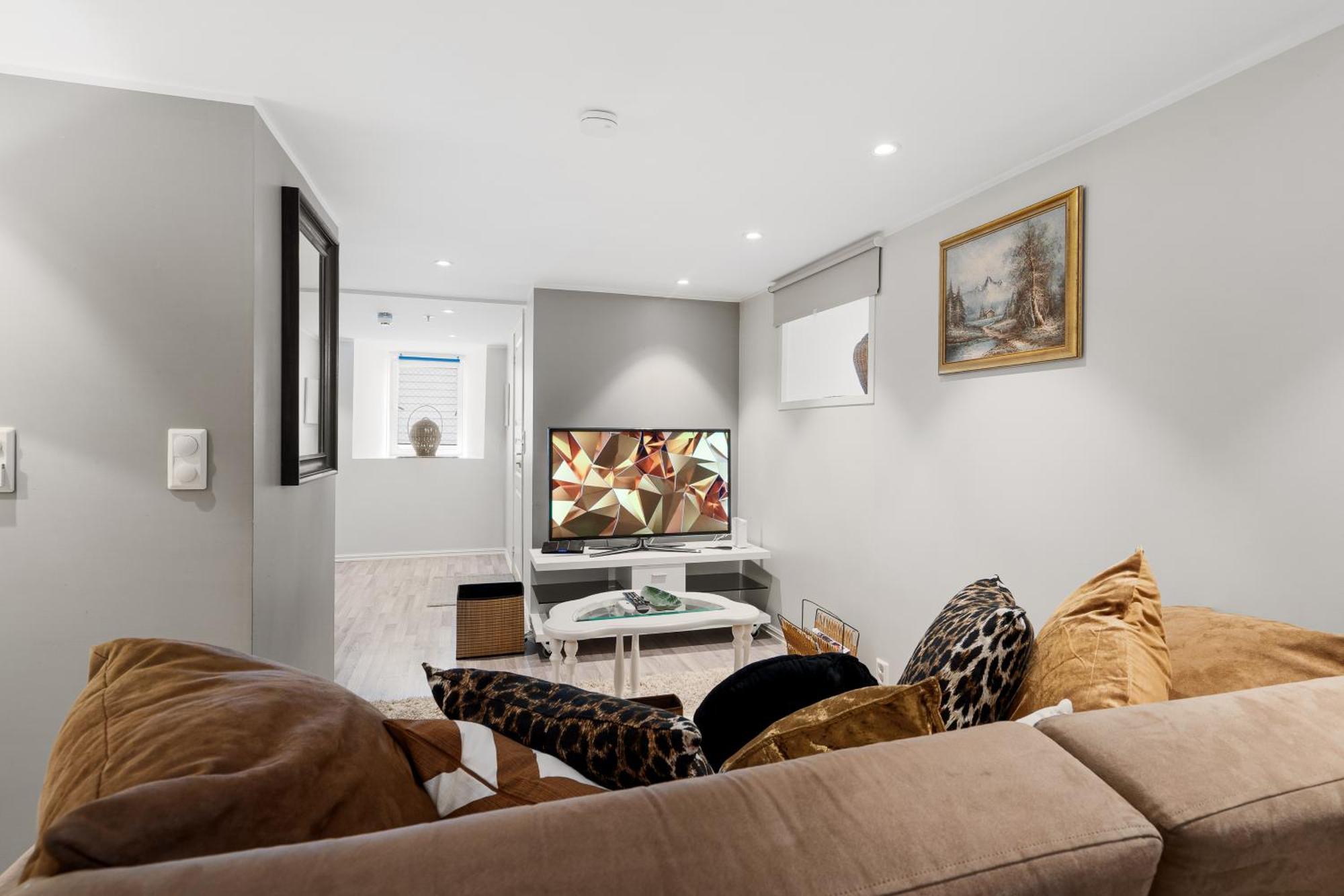 Solsiden Modern Stay: King Beds, Private Entry Тронхейм Екстериор снимка