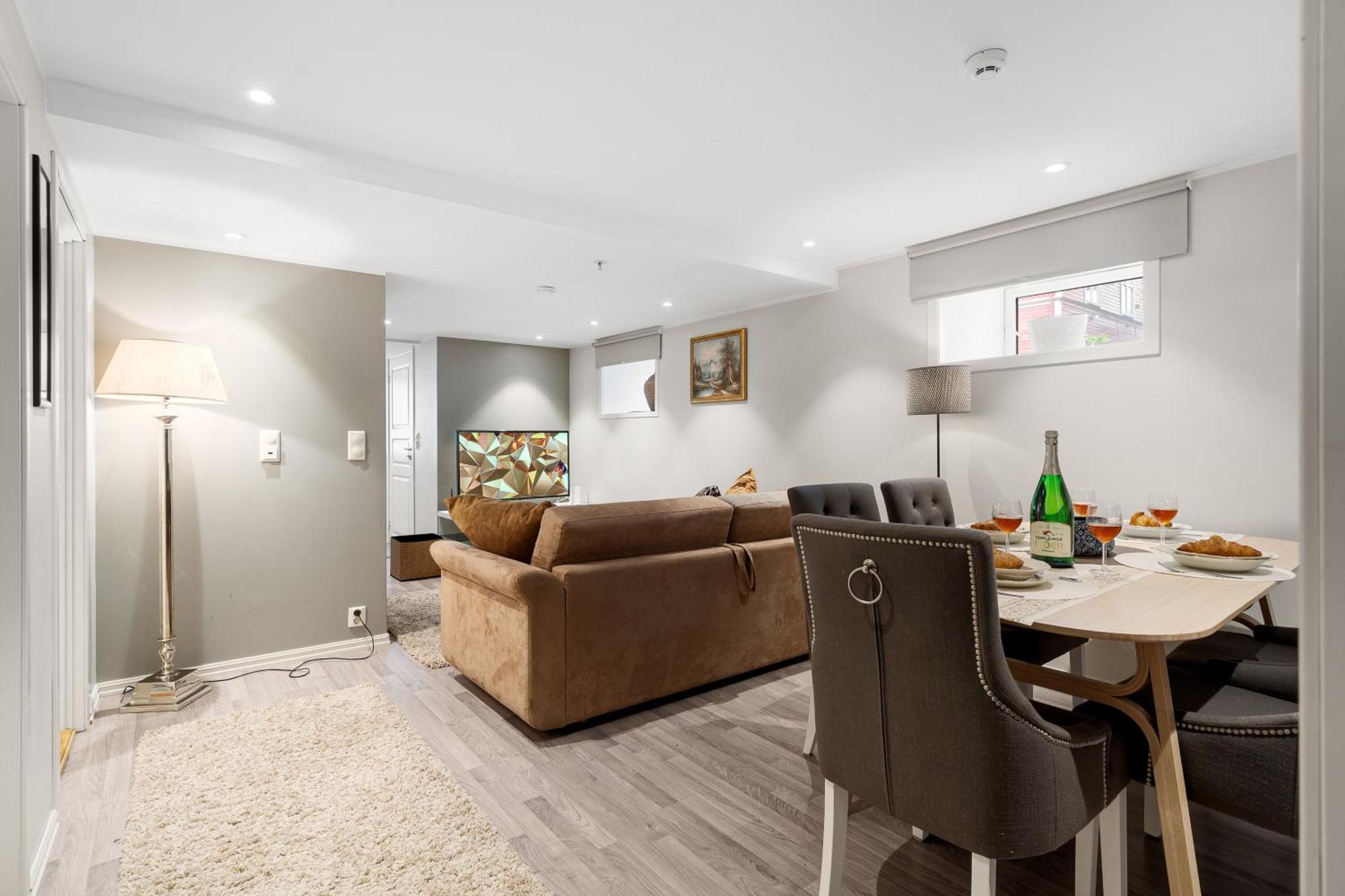 Solsiden Modern Stay: King Beds, Private Entry Тронхейм Екстериор снимка